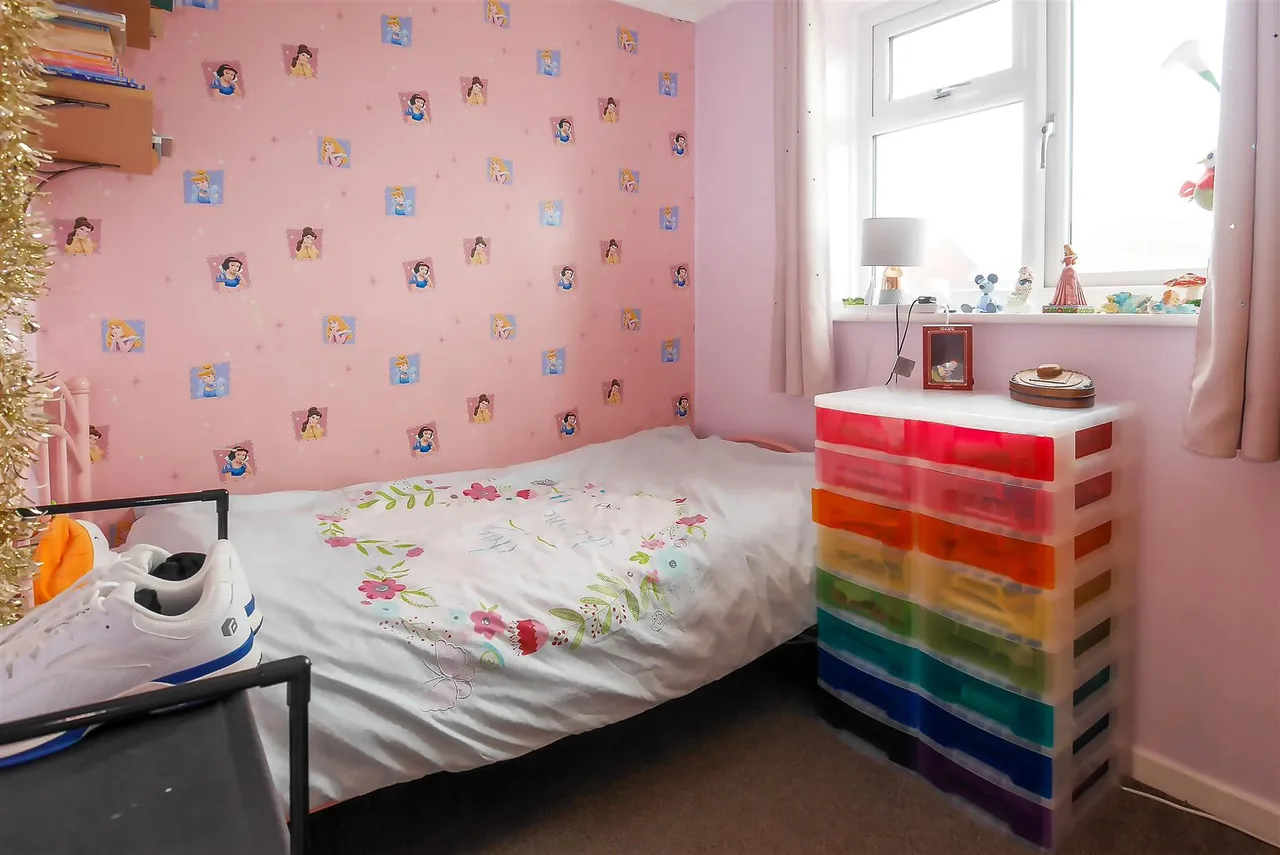 Sternway, Littlehampton, photo 15