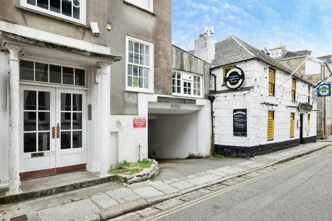 Chapel Street, Penzance, TR18, photo 15