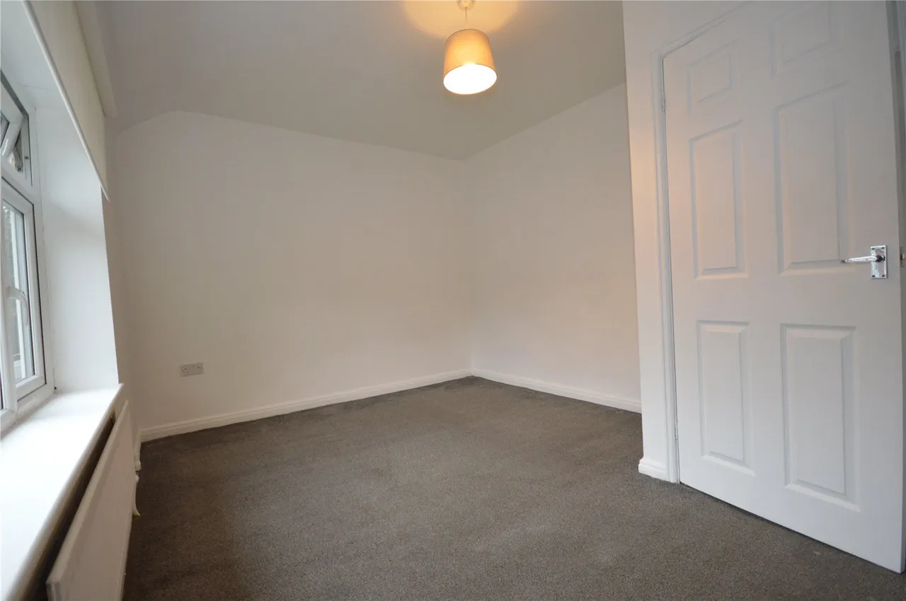 Woodford Road, Liverpool, L14, photo 13