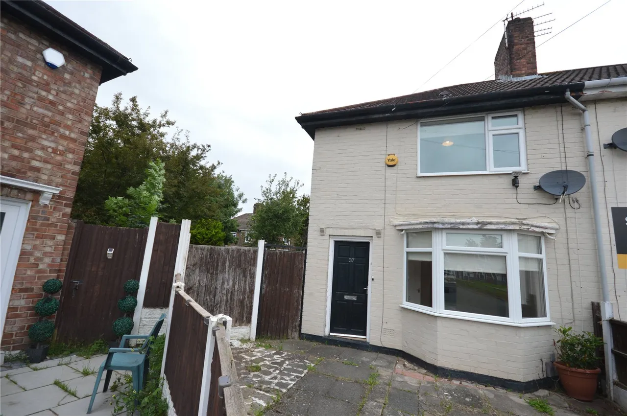 2 bed house to rent, Woodford Road, Liverpool, L14