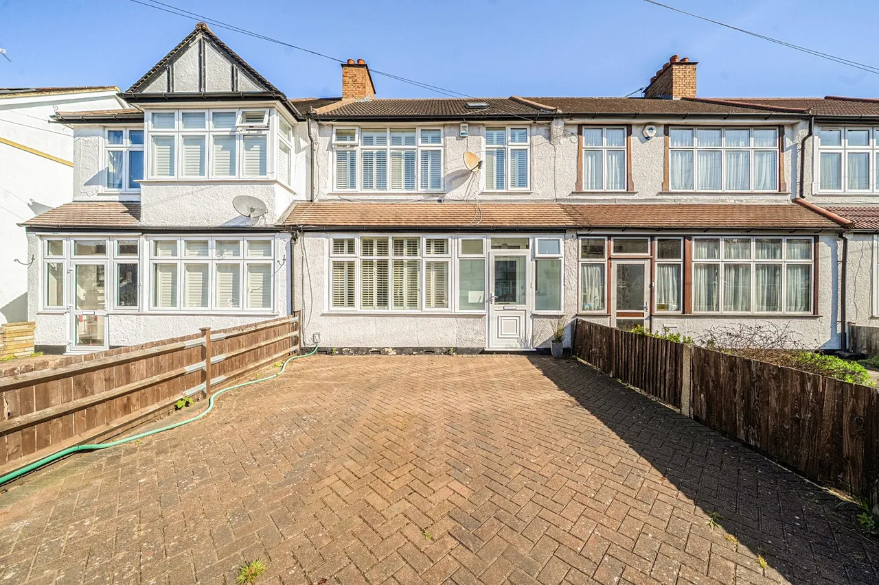 4 bed house for sale — Lloyds Way, BR3