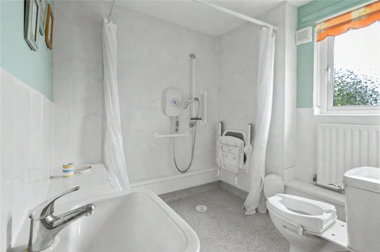 Thorner Lane, Scarcroft, LS14, photo 7