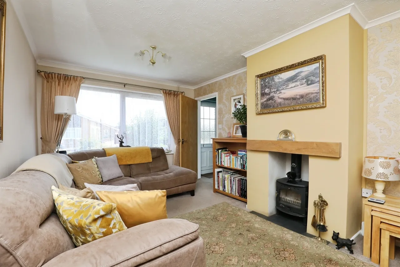 Longfields, Swaffham, photo 3