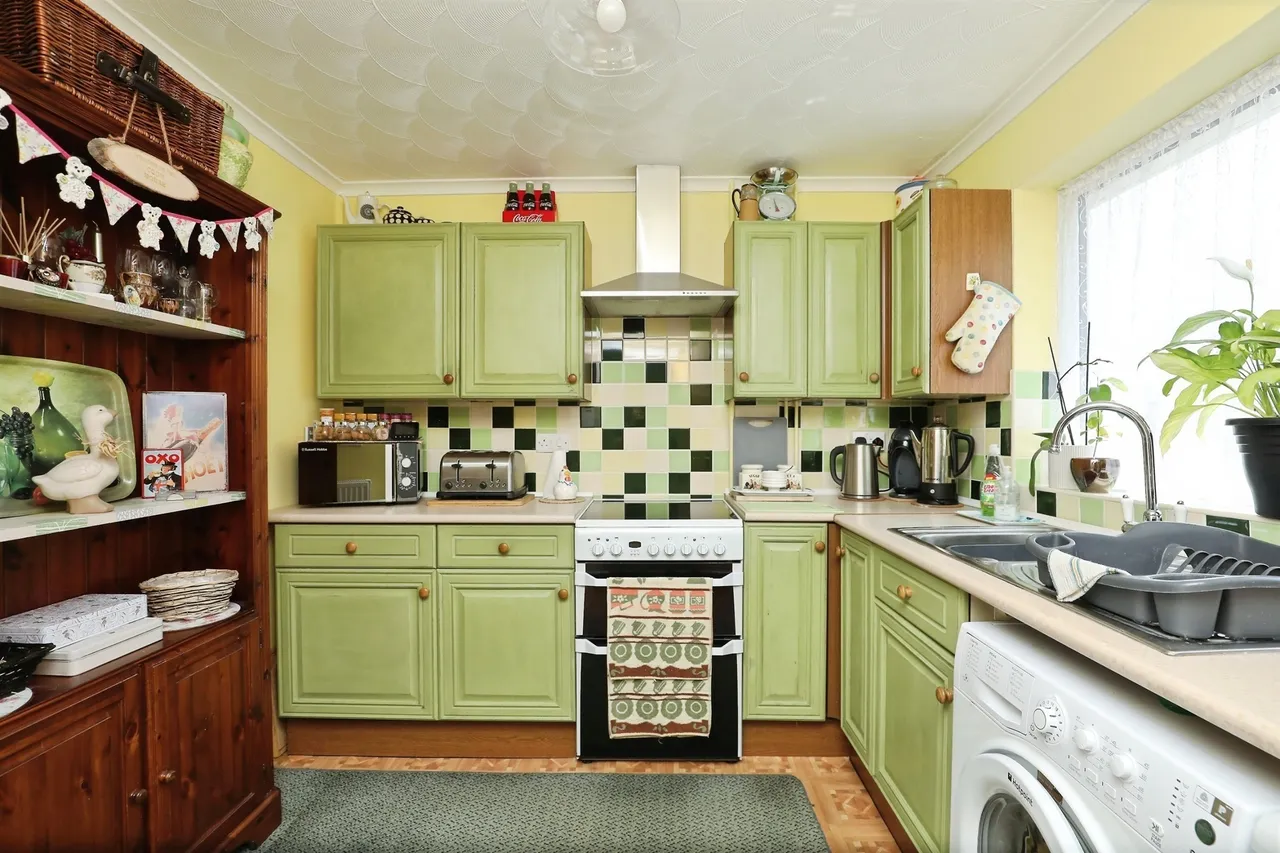 Longfields, Swaffham, photo 7