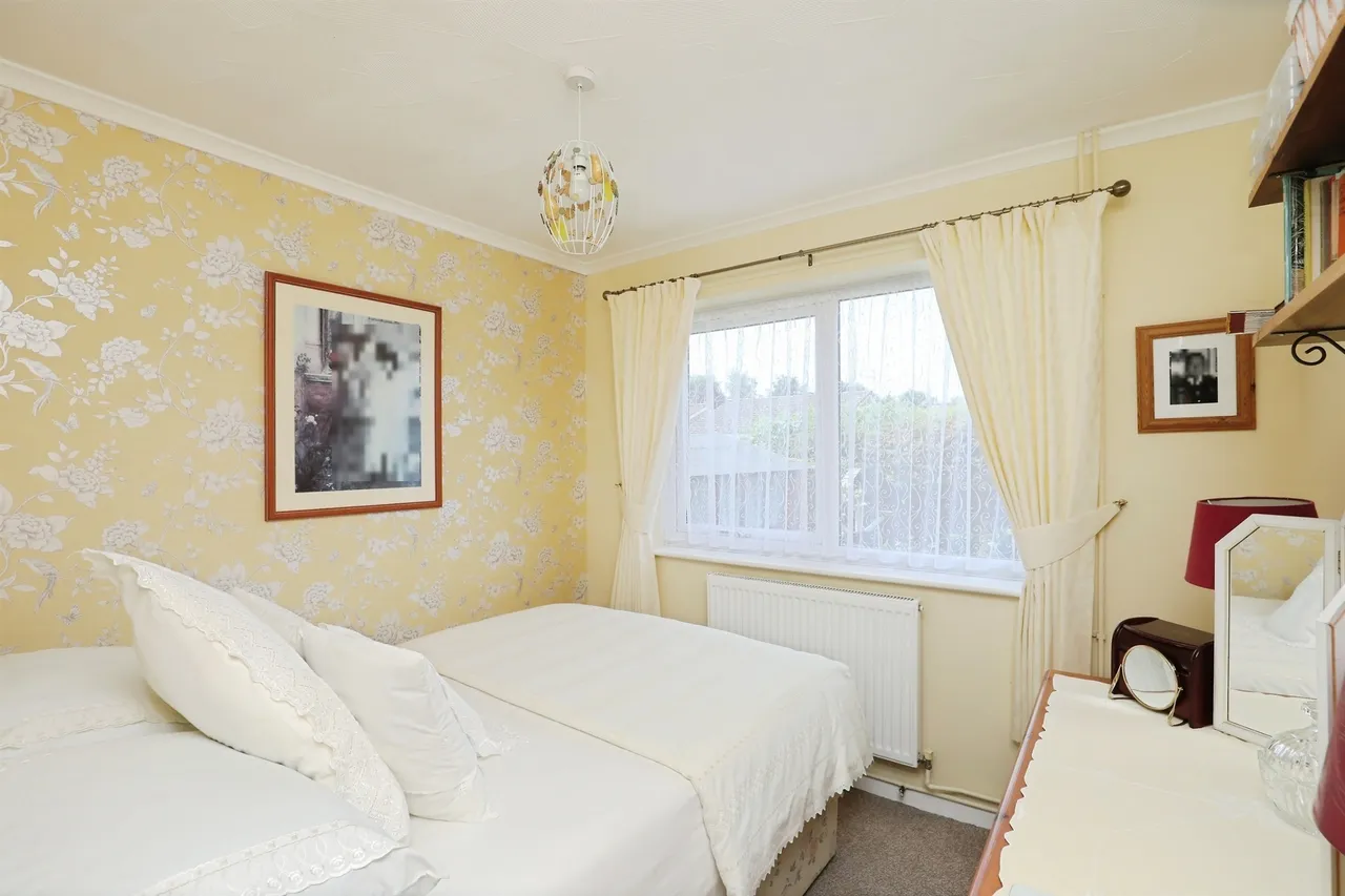 Longfields, Swaffham, photo 10