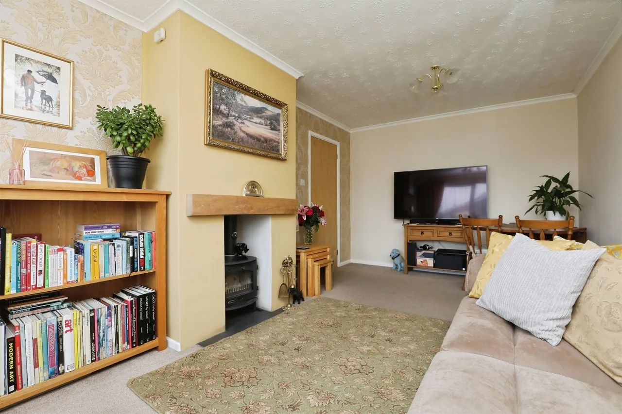 Longfields, Swaffham, photo 4