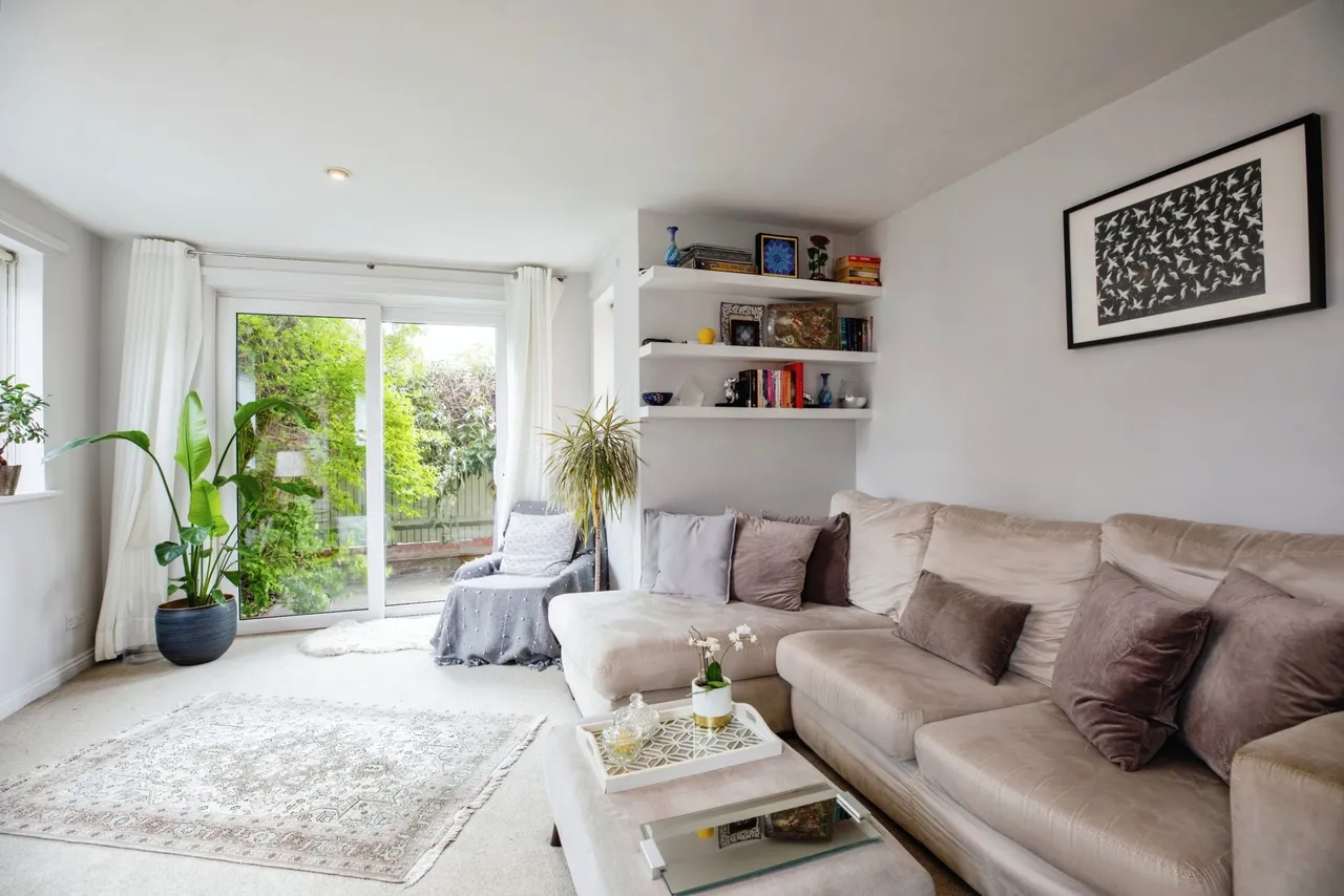 Old Hospital Close, London, SW12, photo 6