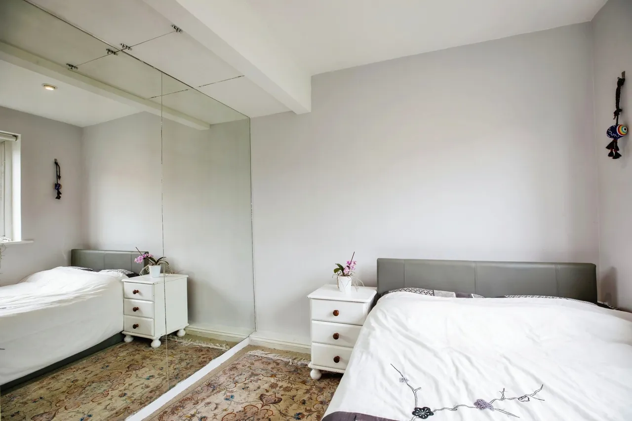 Old Hospital Close, London, SW12, photo 9