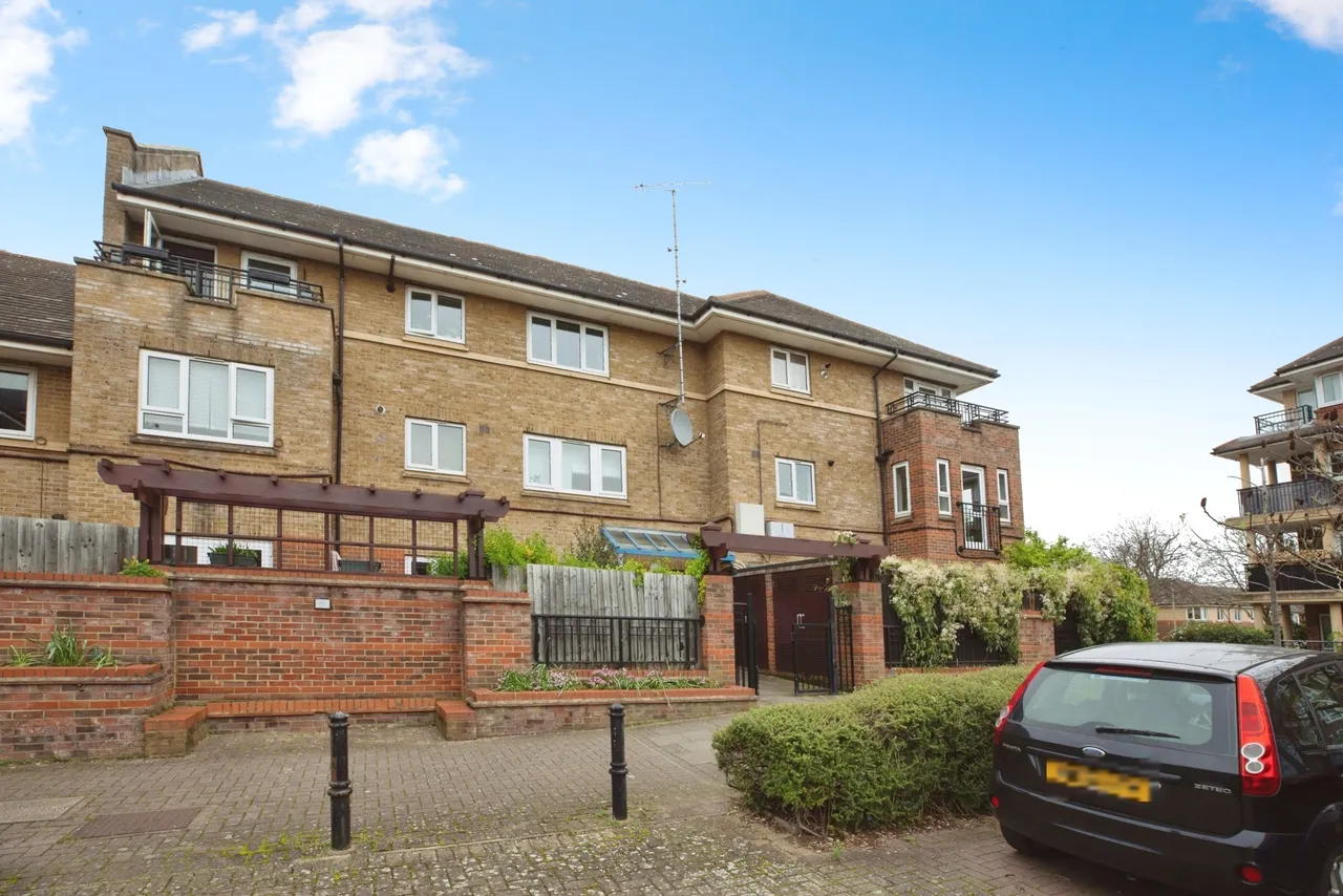 Old Hospital Close, London, SW12, photo 10
