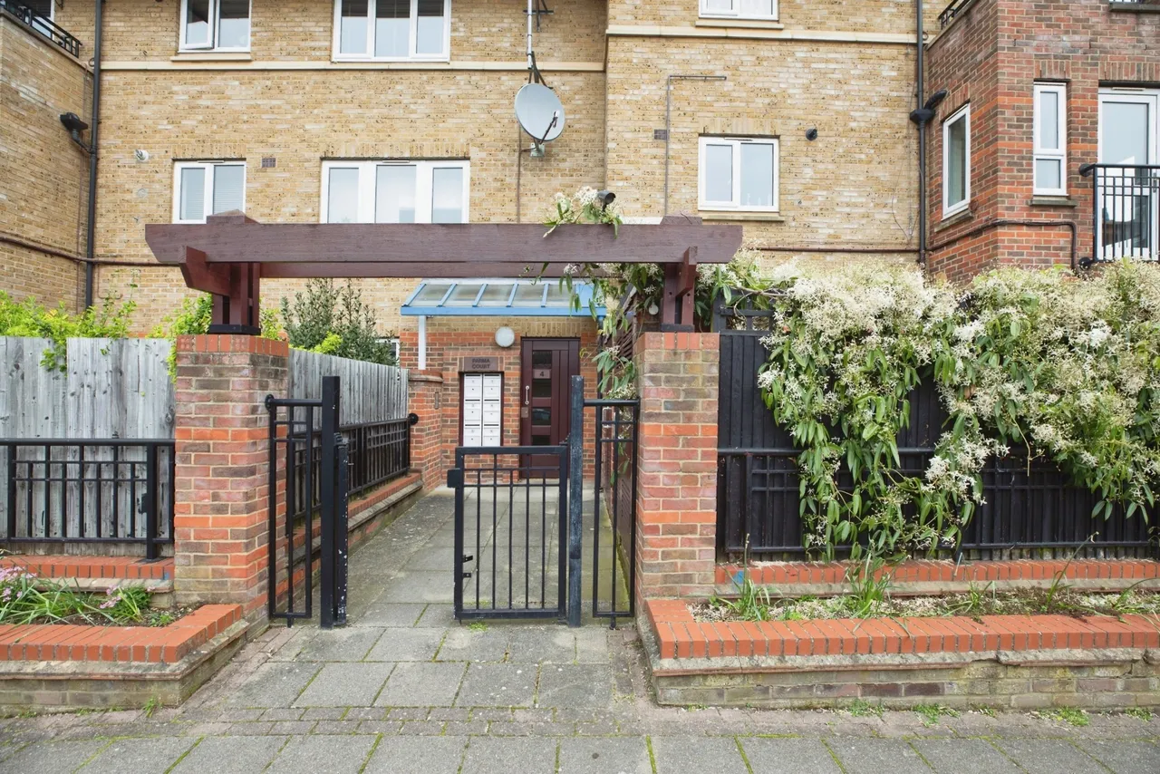 Old Hospital Close, London, SW12, photo 20