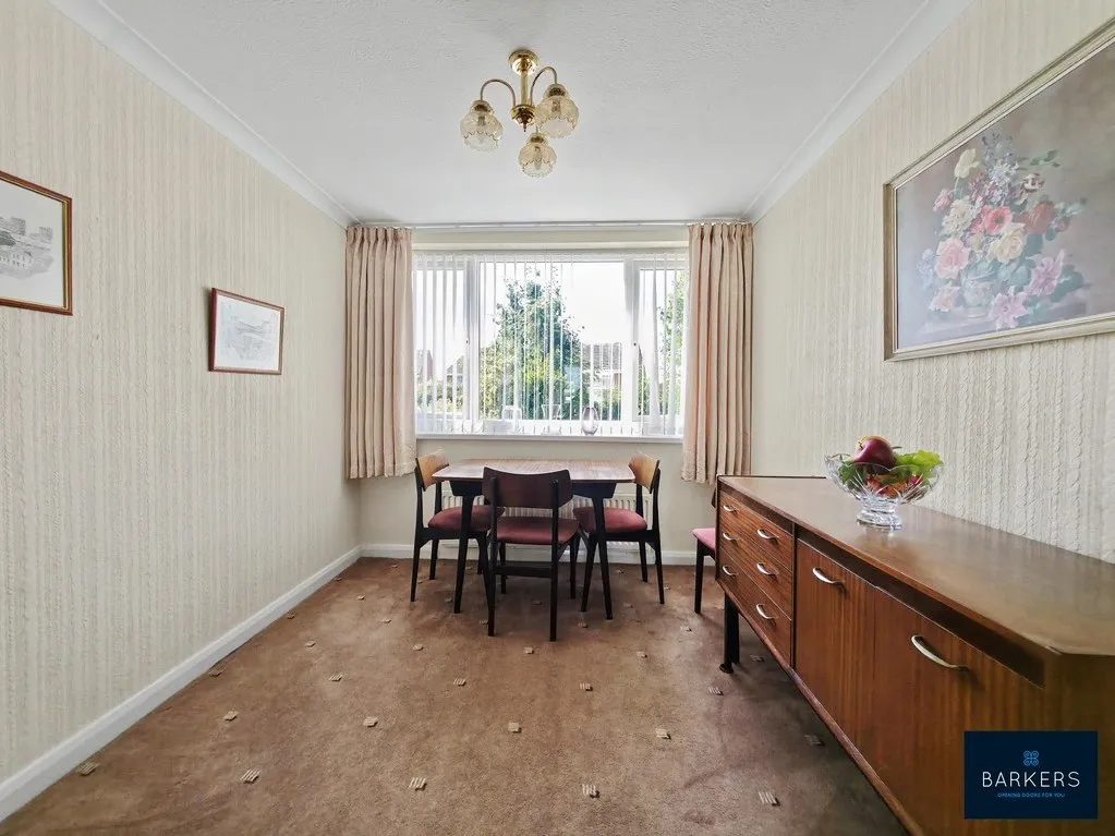 Kingsley Crescent, Birkenshaw BD11 2NL, photo 3