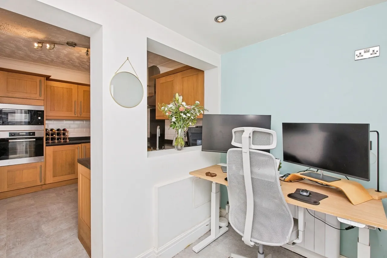 Wellington Street, Long Eaton, NG10, photo 10