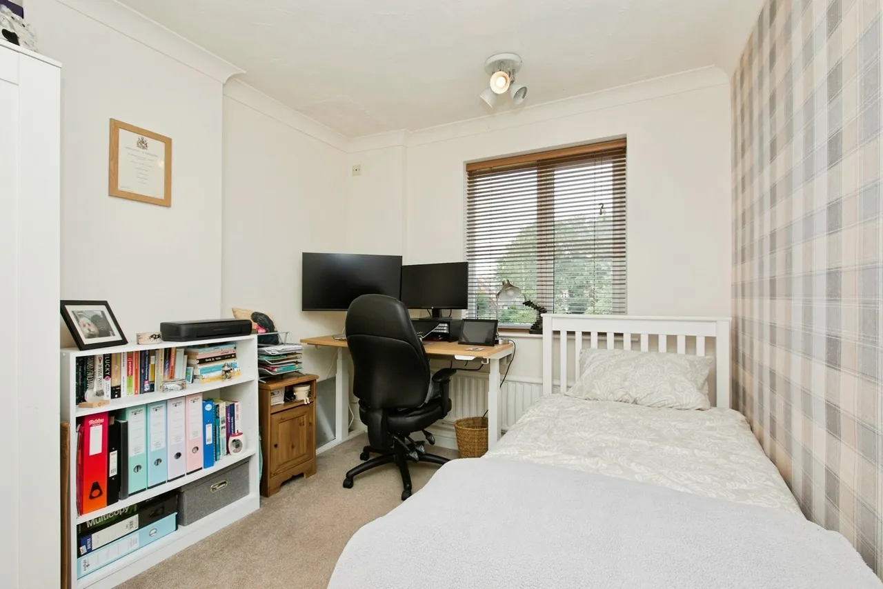 Wellington Street, Long Eaton, NG10, photo 18