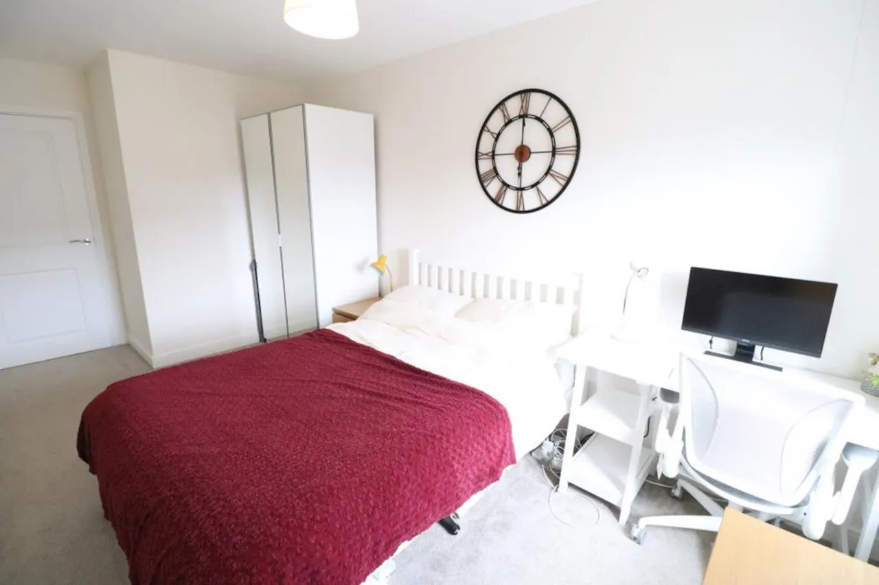 Bracknell, RG12, photo 7
