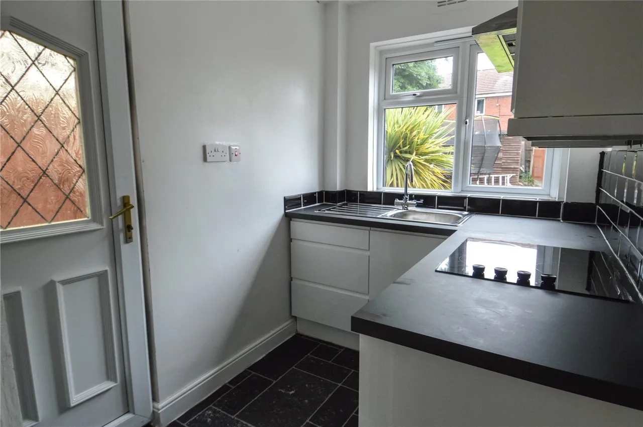 Tinkers Farm Road, Birmingham, West Midlands, B31 1RN, photo 5