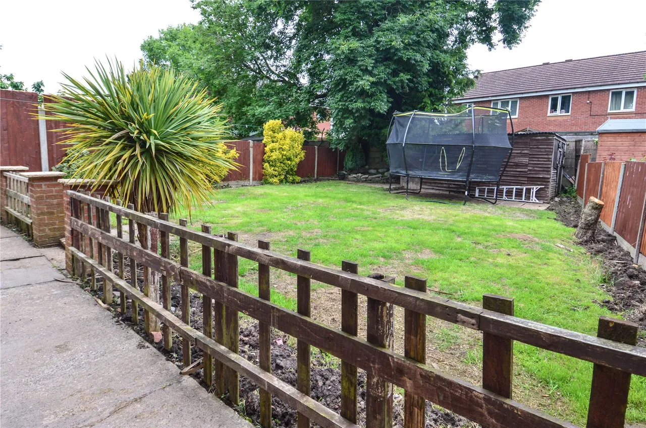 Tinkers Farm Road, Birmingham, West Midlands, B31 1RN, photo 11