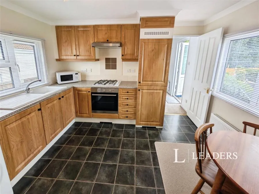 Oak Drive, Forest Town, NG19, photo 2