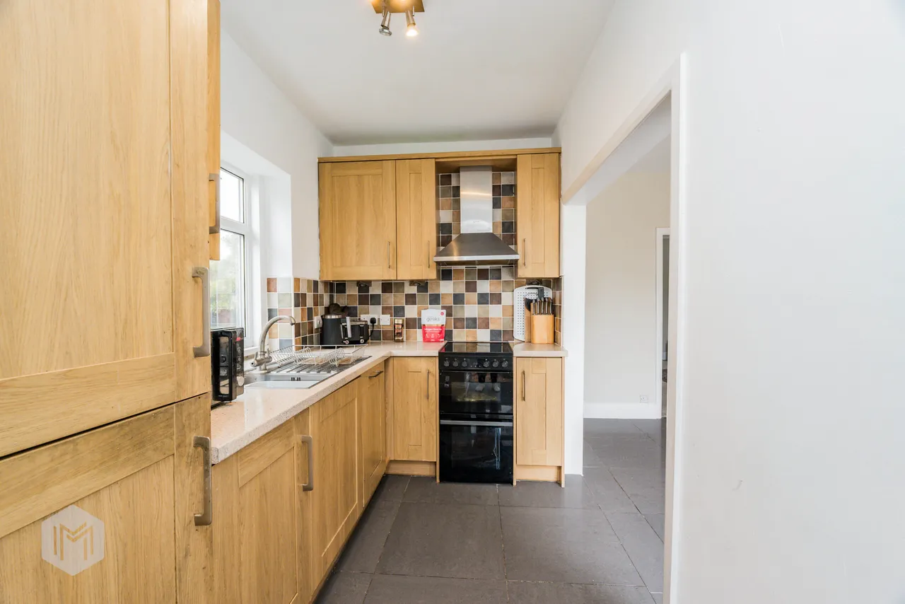 Bury Road, Tottington, Bury, BL8 3DT, photo 10
