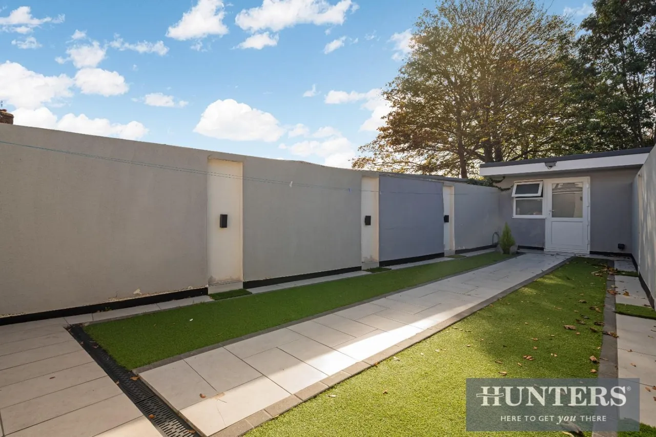 The Crossways, Hounslow, TW5, photo 17