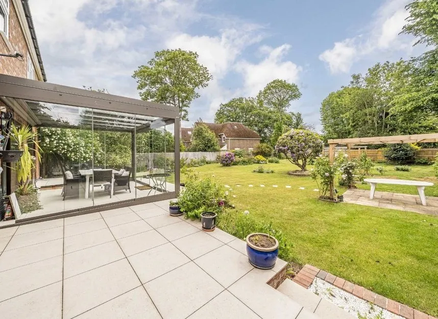 Manor Gardens, Hampton, TW12, photo 9