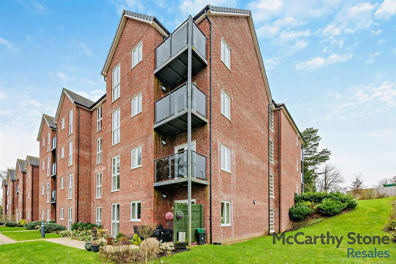 Preston Road, Clayton-Le-Woods, PR6, photo 13