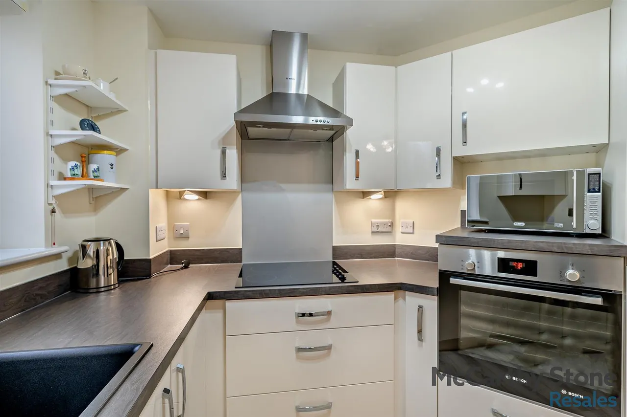 Preston Road, Clayton-Le-Woods, PR6, photo 20
