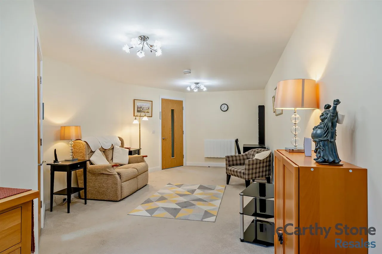 1 bed flat for sale, Preston Road, Clayton-Le-Woods, PR6