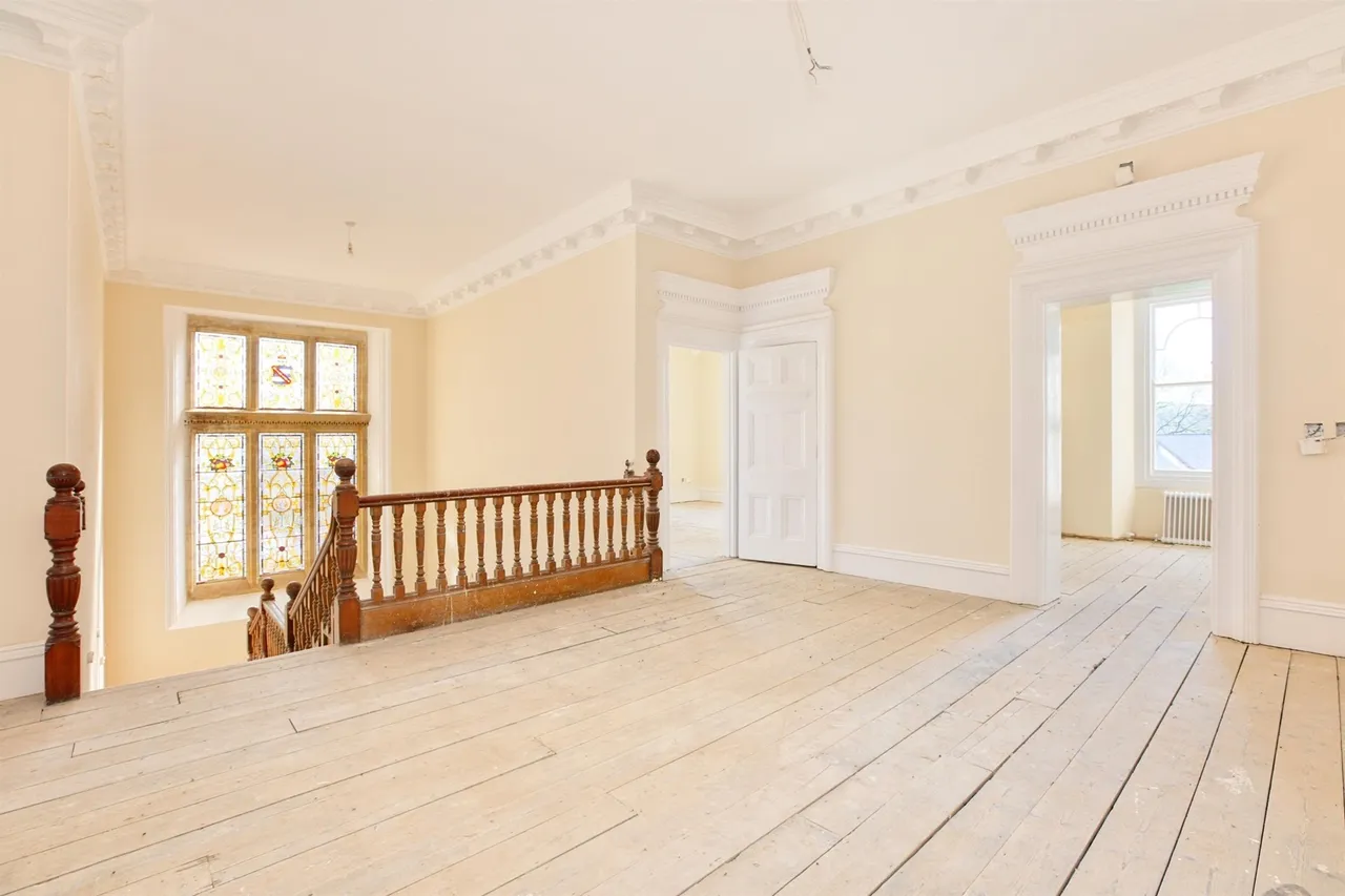Priorygate Court, Castle Cary, BA7, photo 10