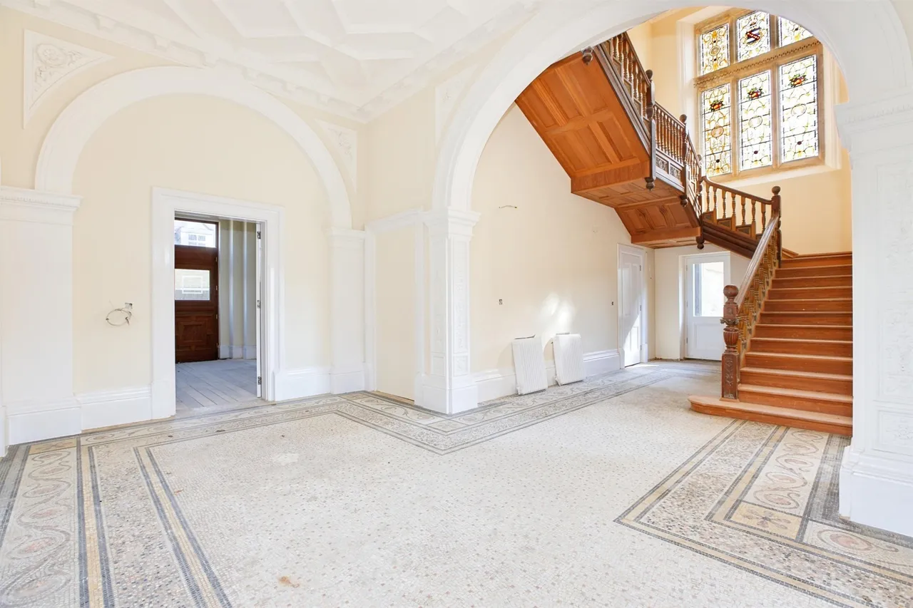 Priorygate Court, Castle Cary, BA7, photo 2