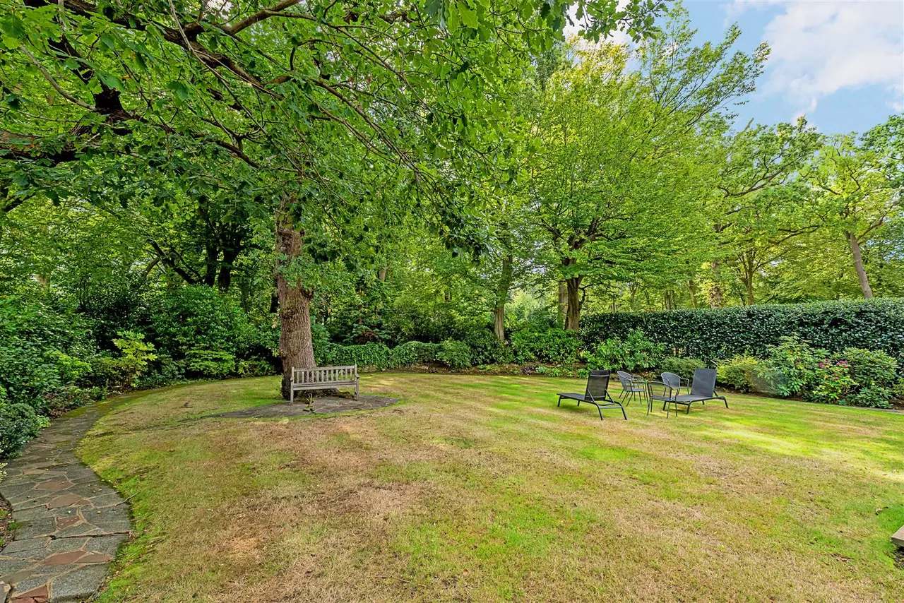 Winnington Road, Hampstead Garden Suburb, London, N2 0TP, photo 3