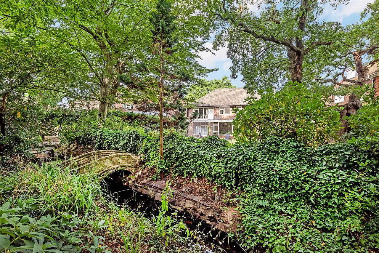 Winnington Road, Hampstead Garden Suburb, London, N2 0TP, photo 5