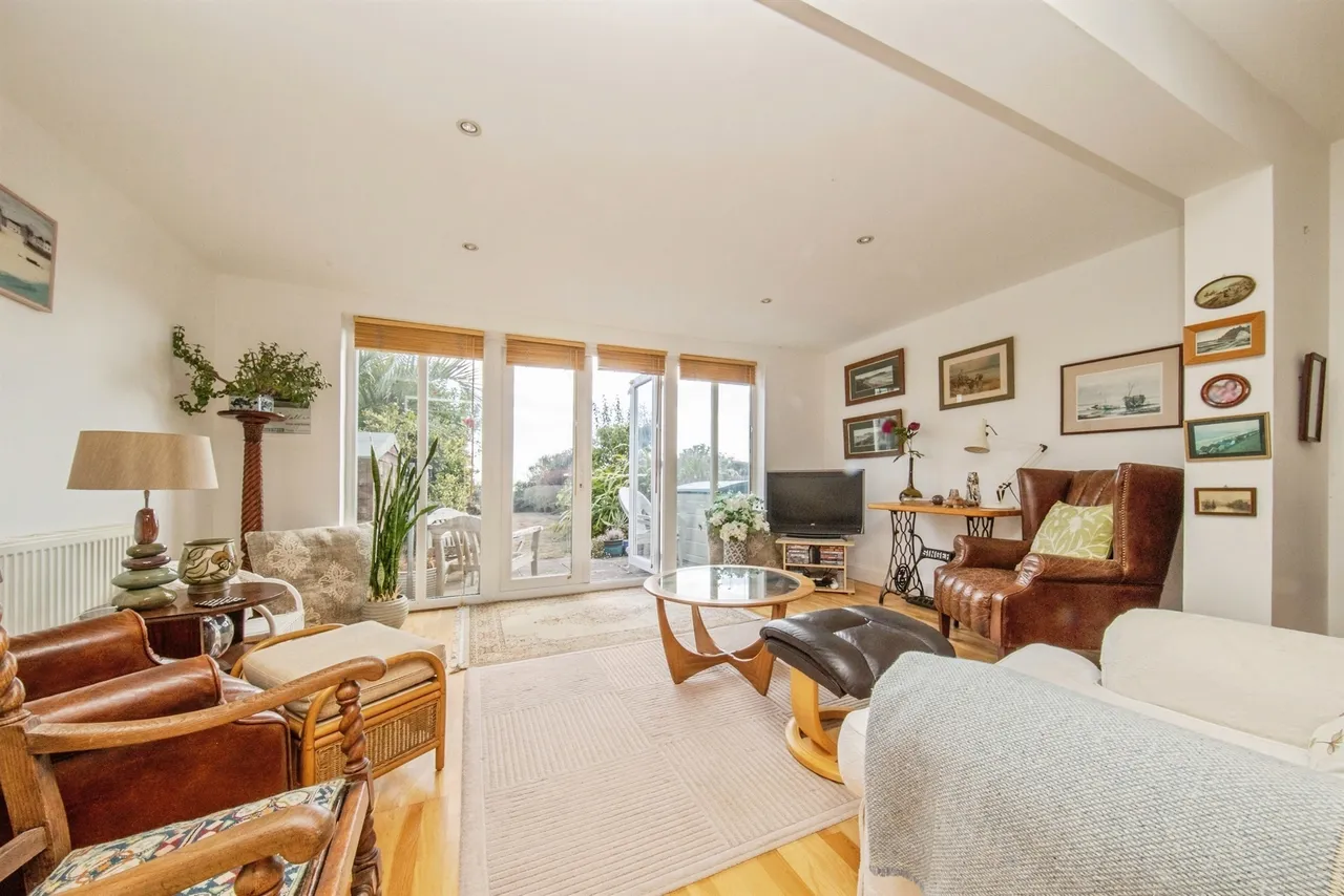 Green Lane, Walton On The Naze, CO14, photo 4
