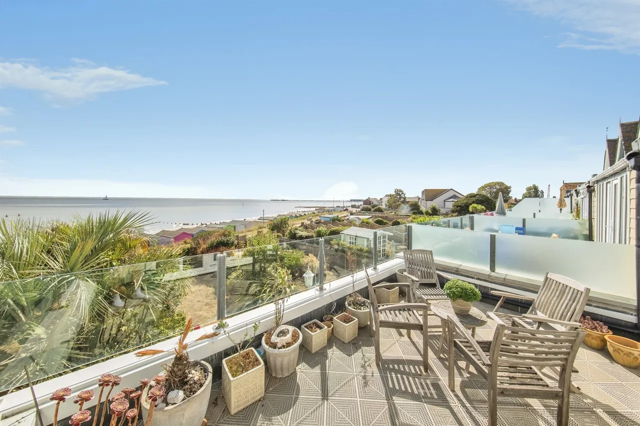 Green Lane, Walton On The Naze, CO14, photo 9