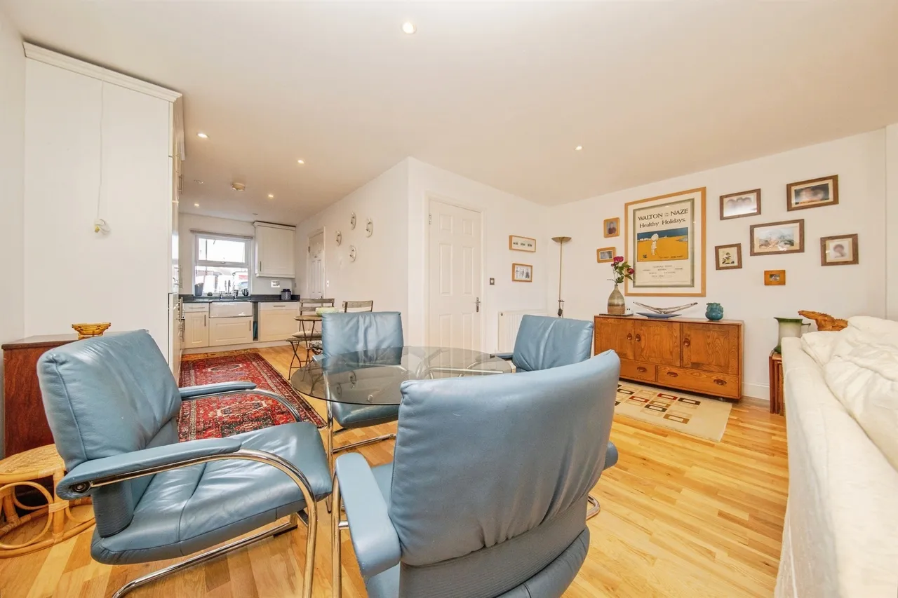 Green Lane, Walton On The Naze, CO14, photo 5