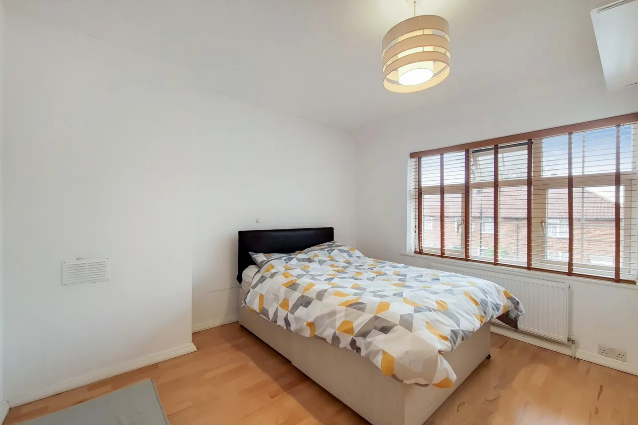 Westcott Crescent, London, W7 1PL, photo 10