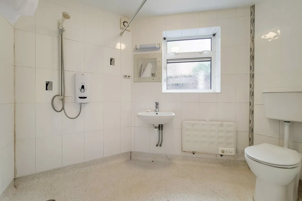 Westcott Crescent, London, W7 1PL, photo 9