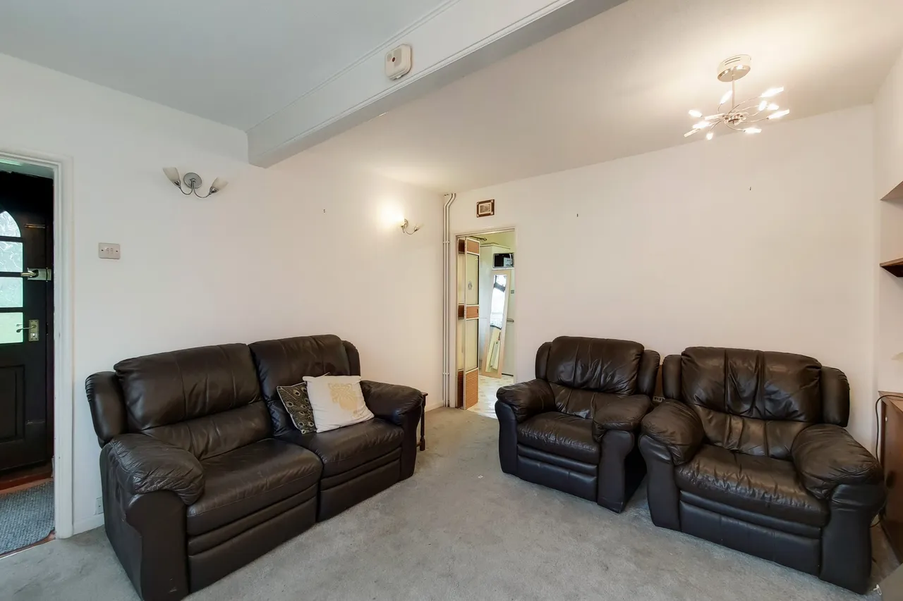 Westcott Crescent, London, W7 1PL, photo 6