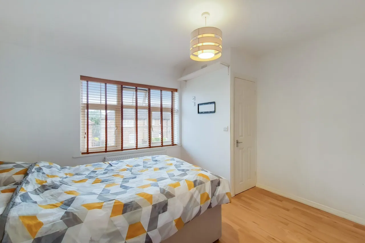 Westcott Crescent, London, W7 1PL, photo 4