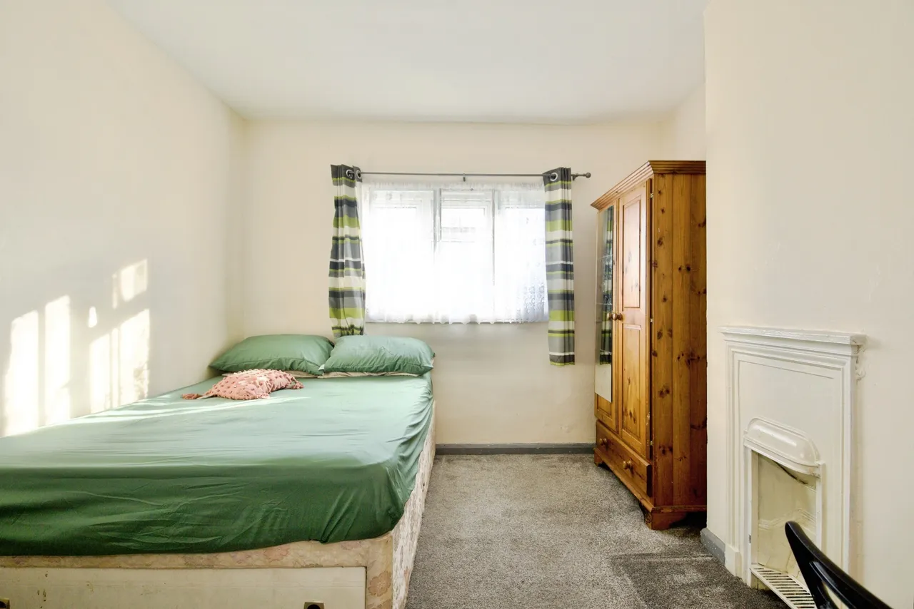 North Circular Road, London, NW10, photo 6