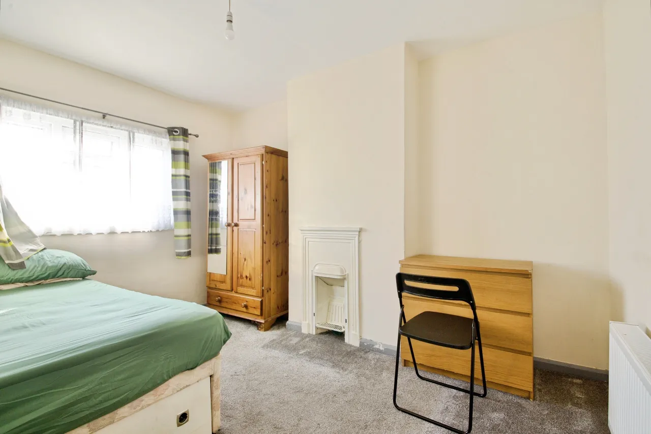 North Circular Road, London, NW10, photo 7