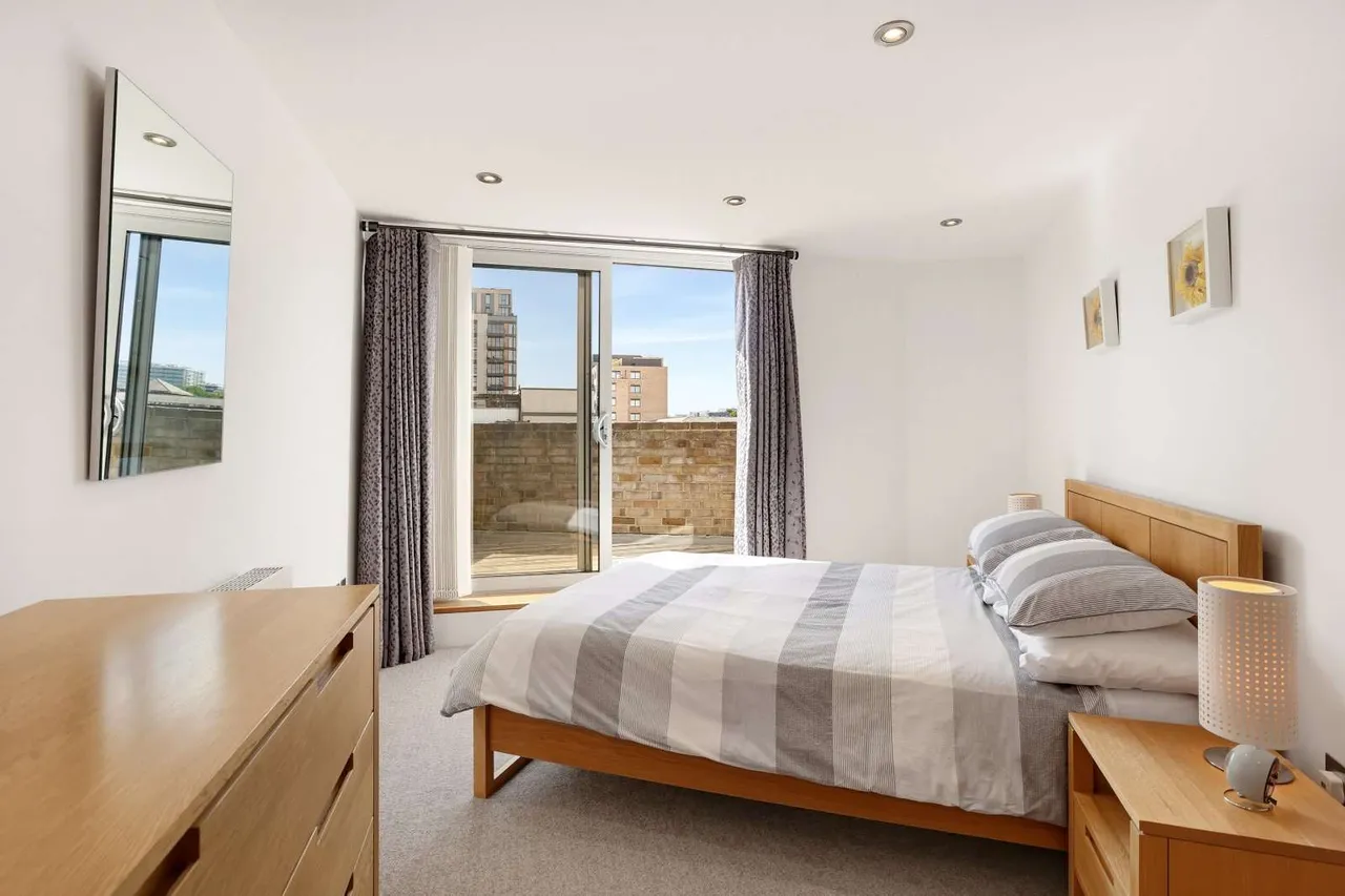 Belmont Road, London, W4 5UL, photo 8