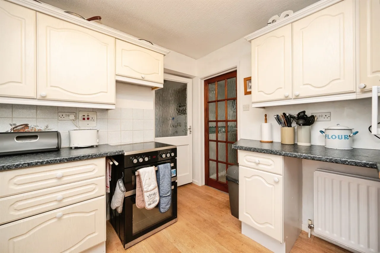 Ravenhurst Drive, Birmingham, B43, photo 13