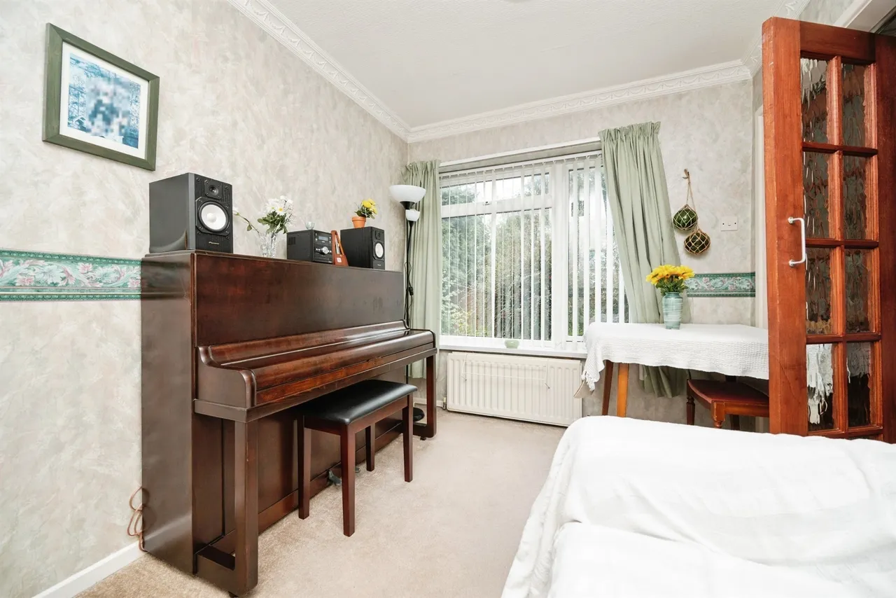 Ravenhurst Drive, Birmingham, B43, photo 11