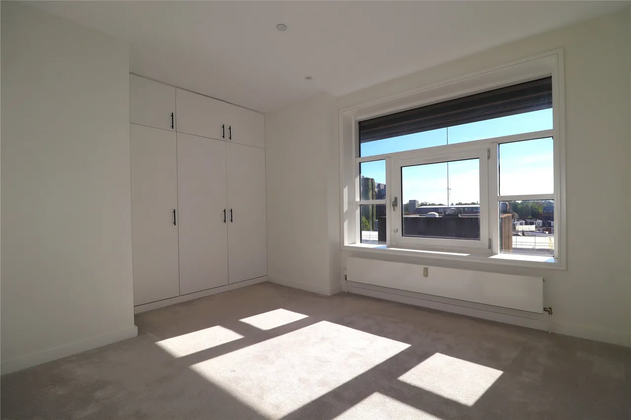 Church Street East, Woking, GU21, photo 3