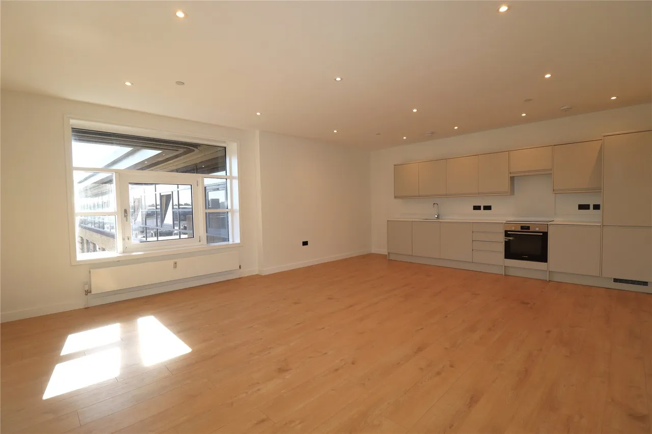 Church Street East, Woking, GU21, photo 2