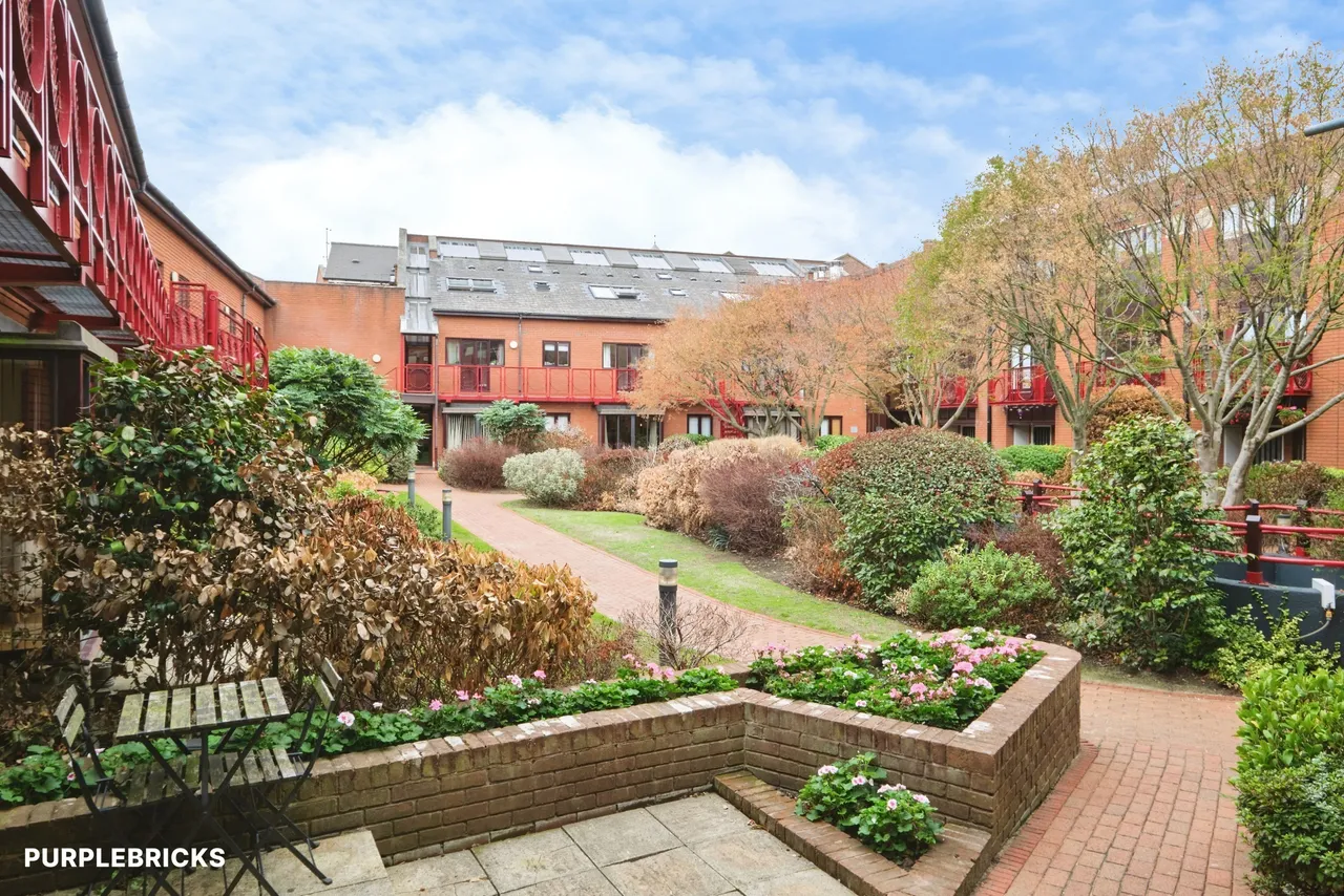 2 bed flat for sale, Cox Street, Birmingham, B3