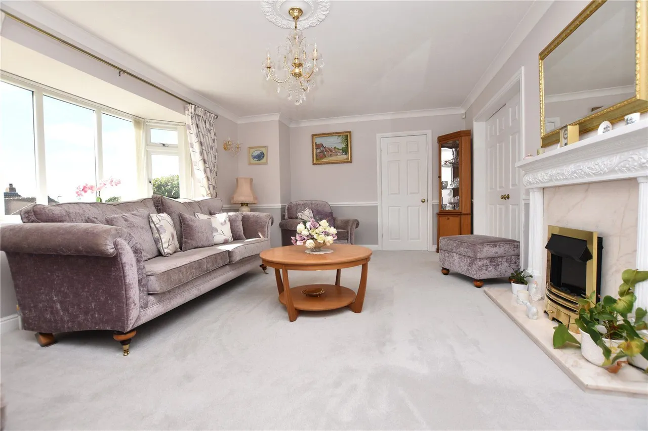Hill Top Close, Tingley, WF3, photo 14