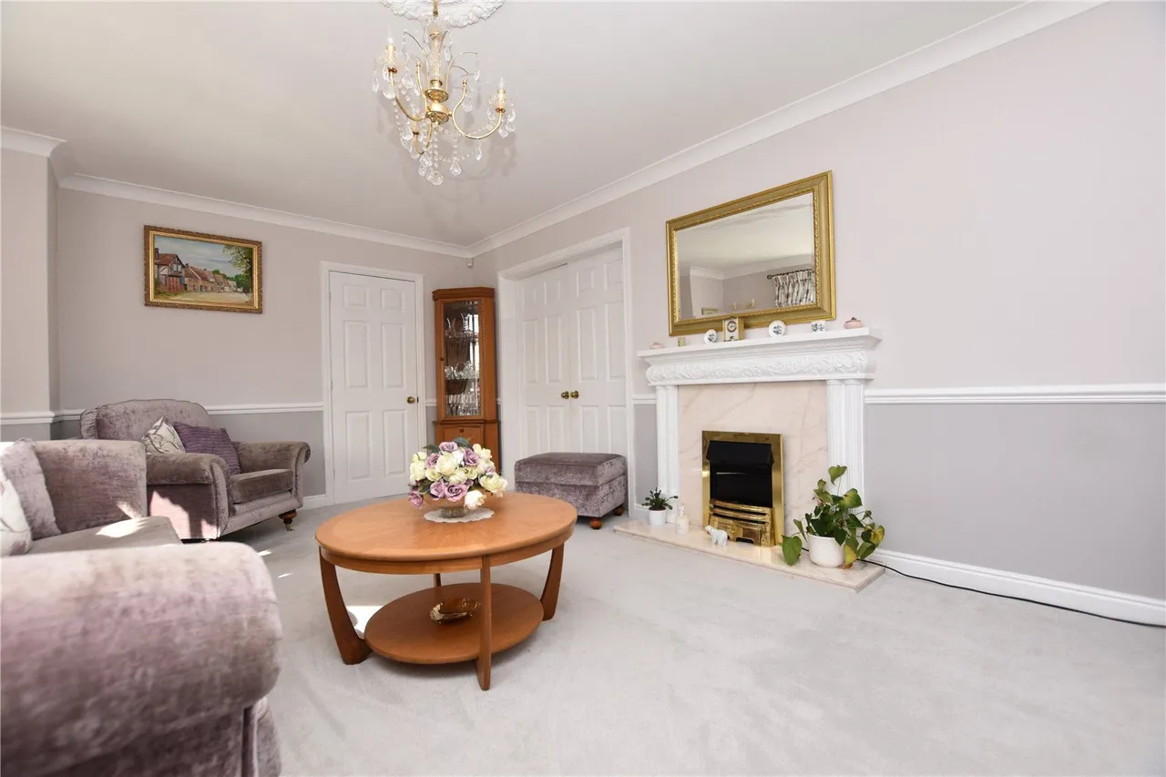 Hill Top Close, Tingley, WF3, photo 15