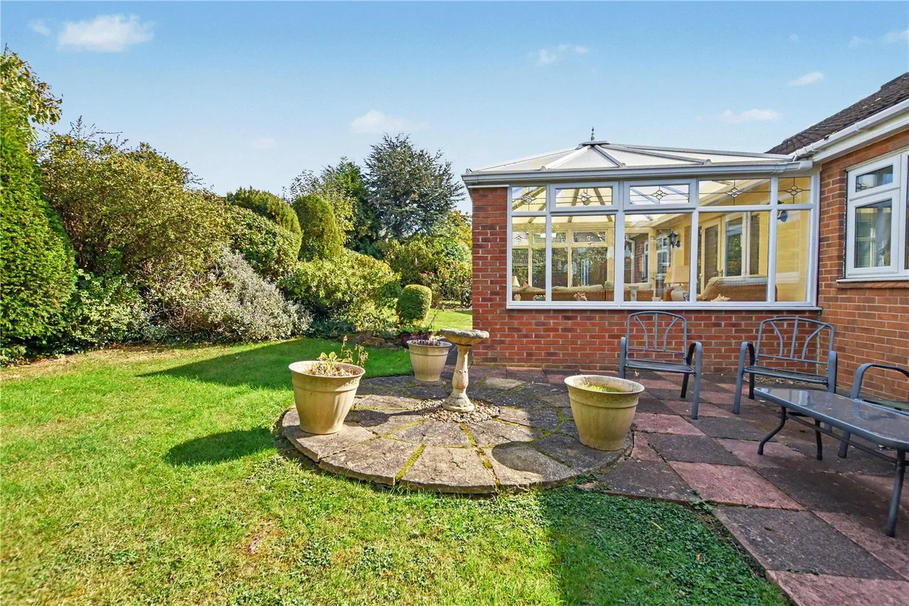 Hill Top Close, Tingley, WF3, photo 12