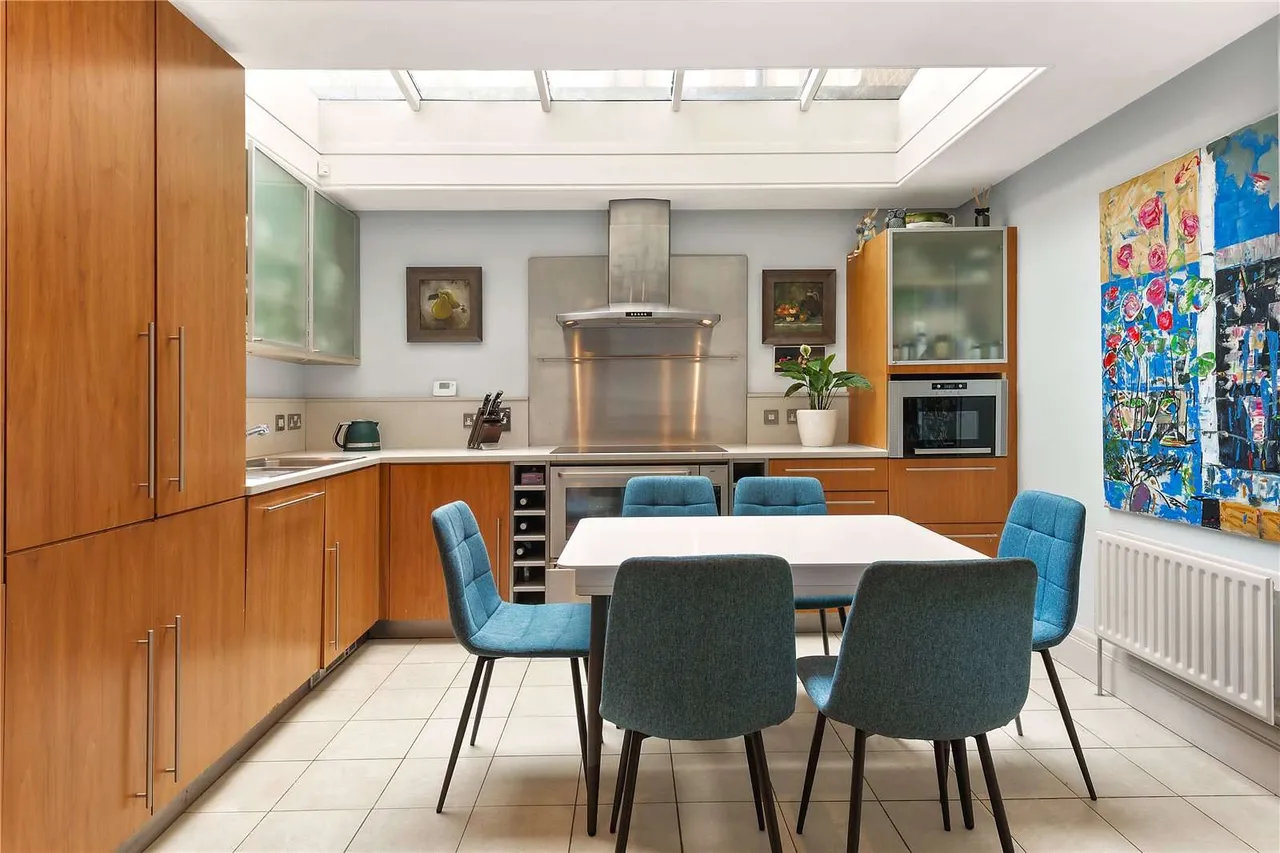 St. Michael's Mews, Belgravia, London, SW1W 8JZ, photo 5